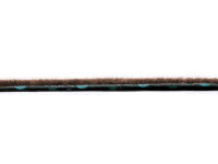 Nahaufnahme eines grünen Teppichbodens, der mit einem Teppichmesser geschnitten wird. Oben steht in großer Schrift Einfach zu Verlegen, unten rechts im roten Kreis Mit dem Messer schneidbar.