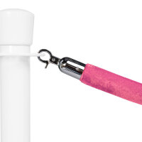 Eine glänzende weiße Abgrenzungs- oder Absperrständer-Polle mit einer daran befestigten rosa Samtkordel, deren Endstück aus silberfarbenem Metall besteht.