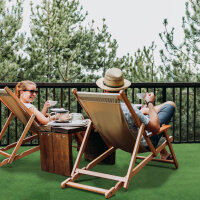 Das Bild zeigt eine Werbegrafik für einen grünen Outdoor-Teppich, geeignet für verschiedene Außenbereiche. Oben steht in großer Schrift: Geeignet für viele Außenbereiche. Darunter sind vier Fotos: Ein Balkon mit Liege, ein Terrassenbereich mit Tisch und Stühlen, ein Wohnwagen mit Vorzeltteppich und ein aufgestellter Gartenpool mit grünem Teppich als Unterlage. Die Texte lauten: Balkon und Terrasse, Outdoor Teppich, Vorzeltteppich sowie Pool-Unterlage, uvm.